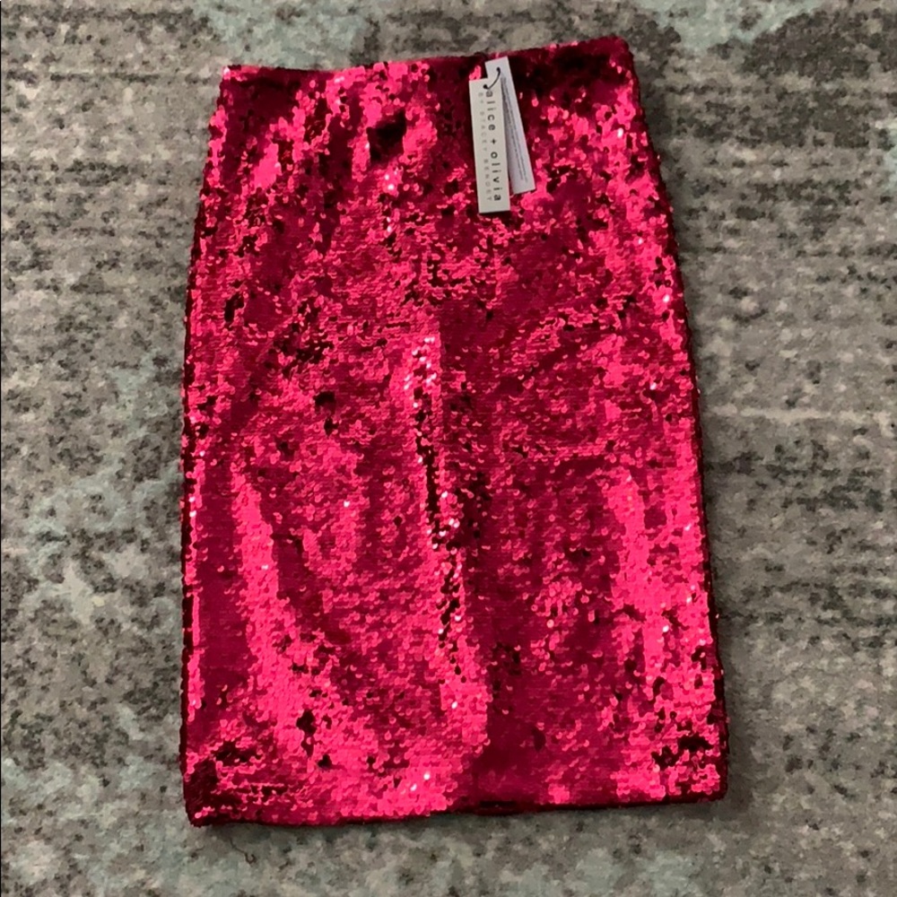 ⚡️FLASH SALE ⚡️Alice + Olivia skirt. See note. ❤️